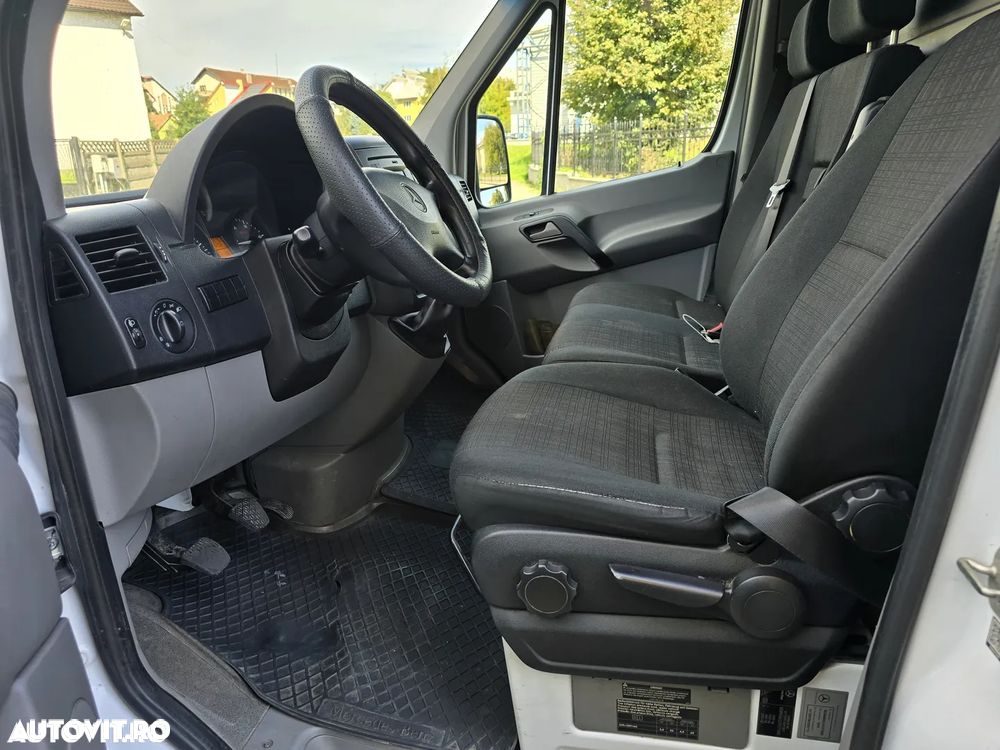 Mercedes-Benz Sprinter - 15