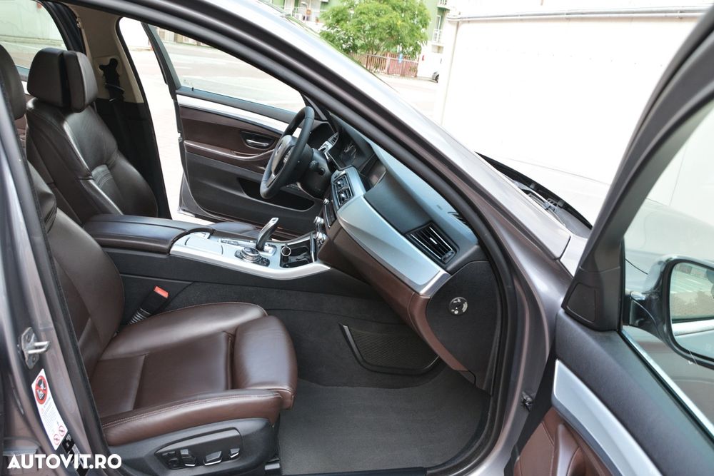 BMW Seria 5 520d Aut. Luxury Line - 15