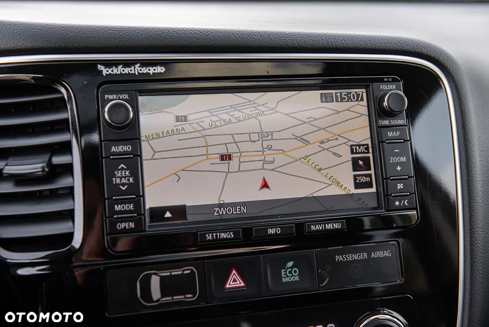 Mitsubishi Outlander 2.2 DI-D 4WD Automatik Invite - 24