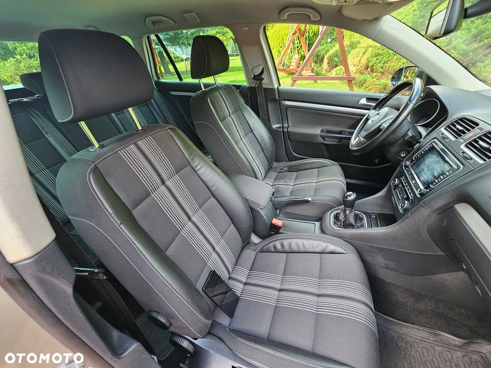 Volkswagen Golf 1.6 TDI DPF MATCH - 13