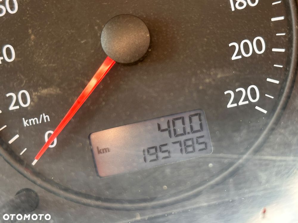 Volkswagen Transporter - 17