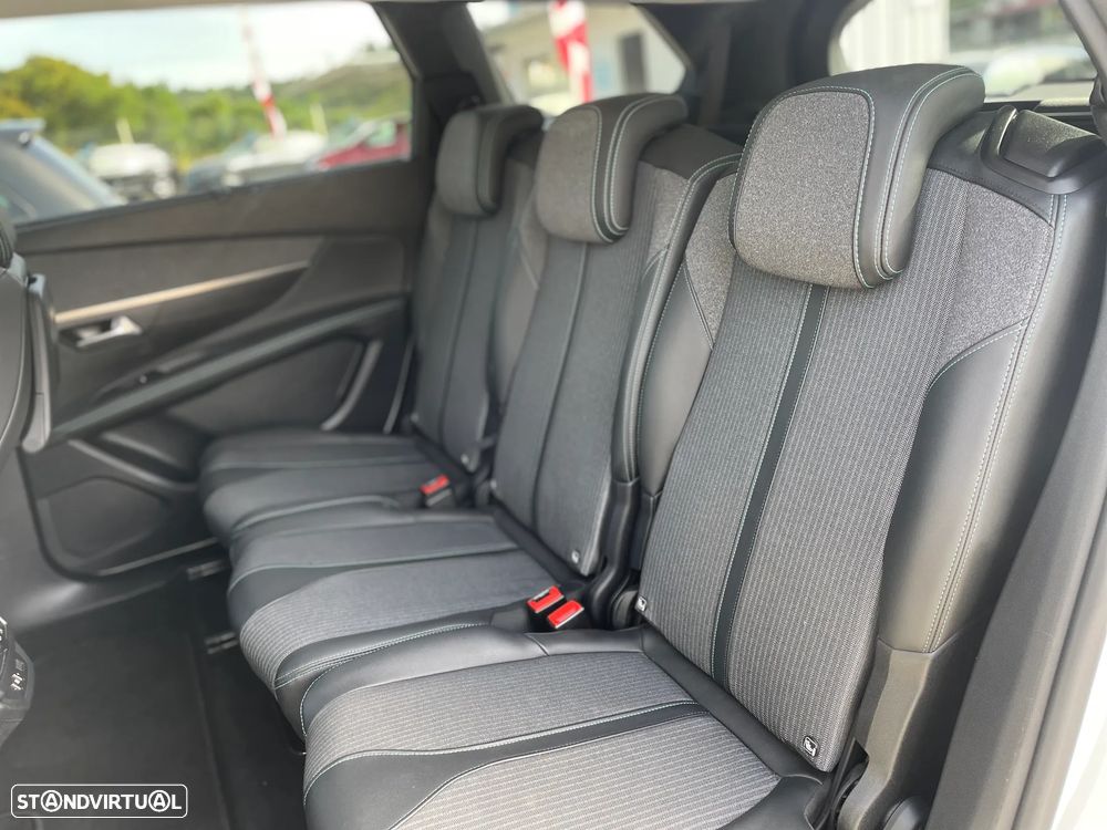 Peugeot 5008 1.5 BlueHDi Allure Pack EAT8 - 17