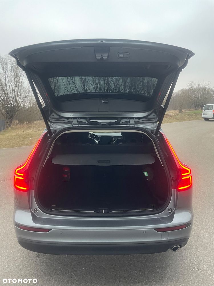 Volvo V60 D3 Geartronic Momentum - 27