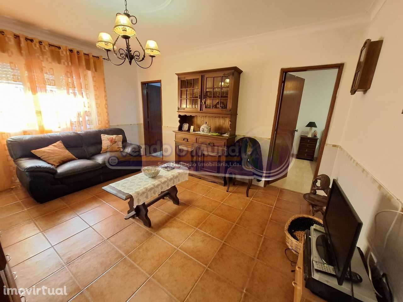 Moradia T4+3 em Benavente (B651) - Grande imagem: 3/35