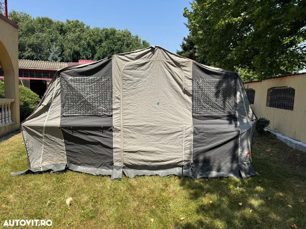 Heinemann Caravan - 6
