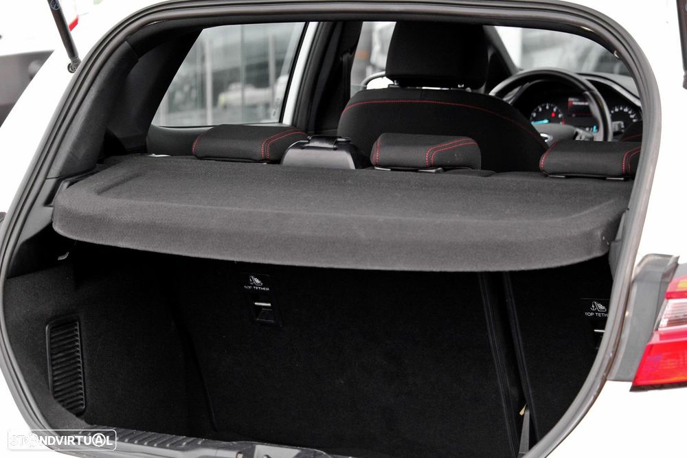 Ford Fiesta 1.0 EcoBoost ST-Line - 12