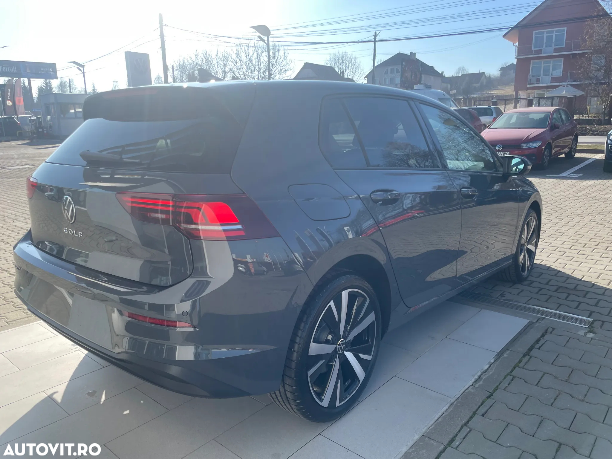 Volkswagen Golf 2.0 TDI DSG Life - 4