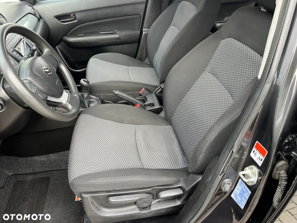 Suzuki Vitara 1.6 Comfort 2WD - 11