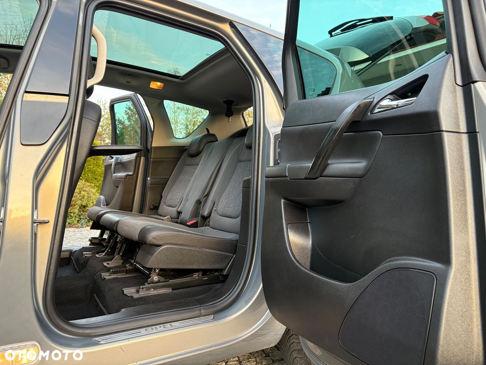 Opel Meriva 1.4 T Cosmo - 24