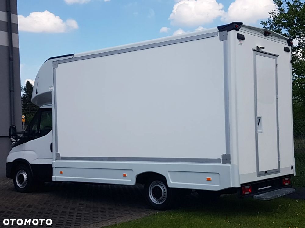Iveco DAILY KONTENER NISKOPODŁOGOWY 4,44x2,23x2,42 SKLEP FOODTRUCK BAR KLIMA KONIOWÓZ KAMPER 35S14 KRAJOWY - 3