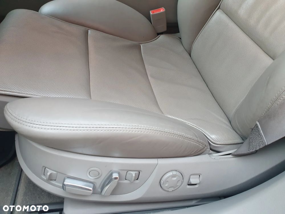 Audi A8 4.2 TDI Quattro - 13