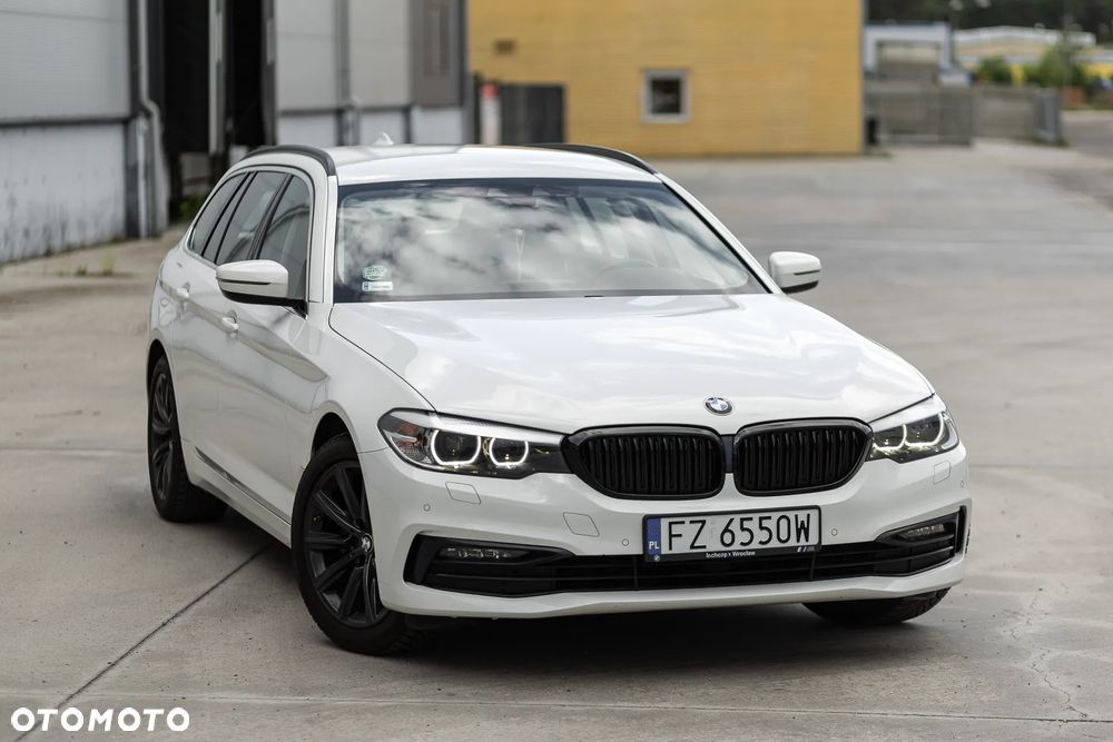 BMW Seria 5 518d Sport Line sport - 16