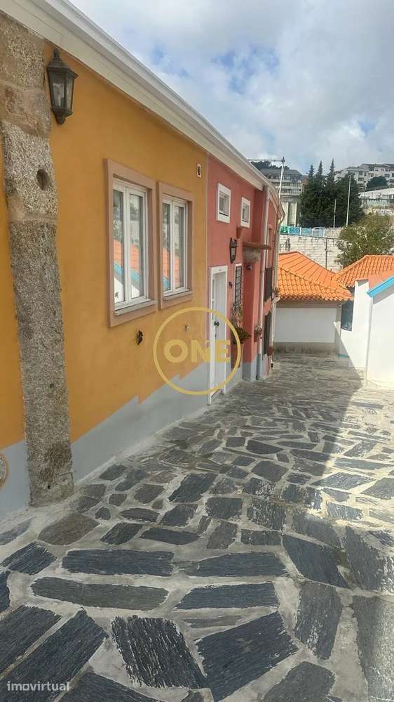 Moradia T1 convertida em T2 - Condomínio fechado no PORTO - Grande imagem: 2/3