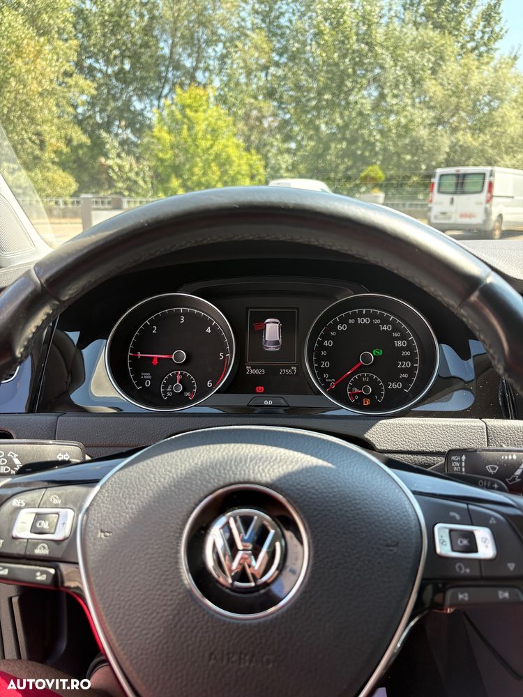 Volkswagen Golf - 7