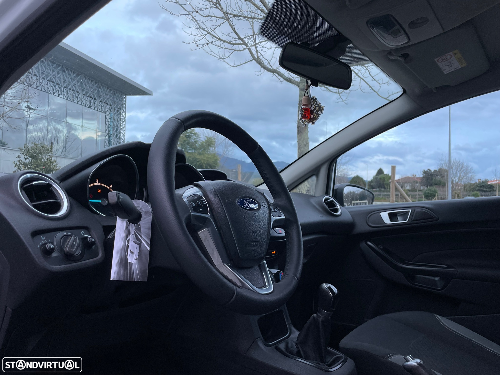Ford Fiesta 1.5 TDCi Trend - 11