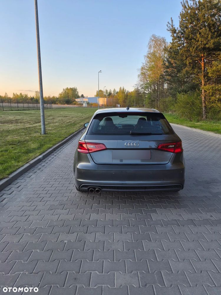 Audi A3 Sportback 2.0 TDI (clean diesel) S tronic S line Sportpaket - 7