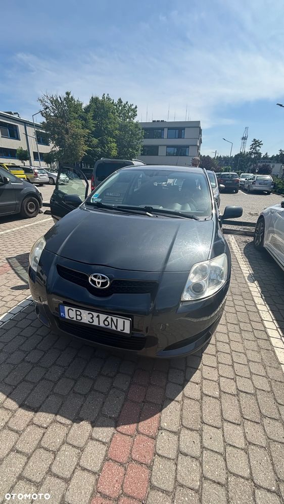 Toyota Auris 1.6 VVT-i Team - 1
