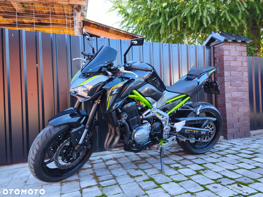 Kawasaki Z 900 - 10