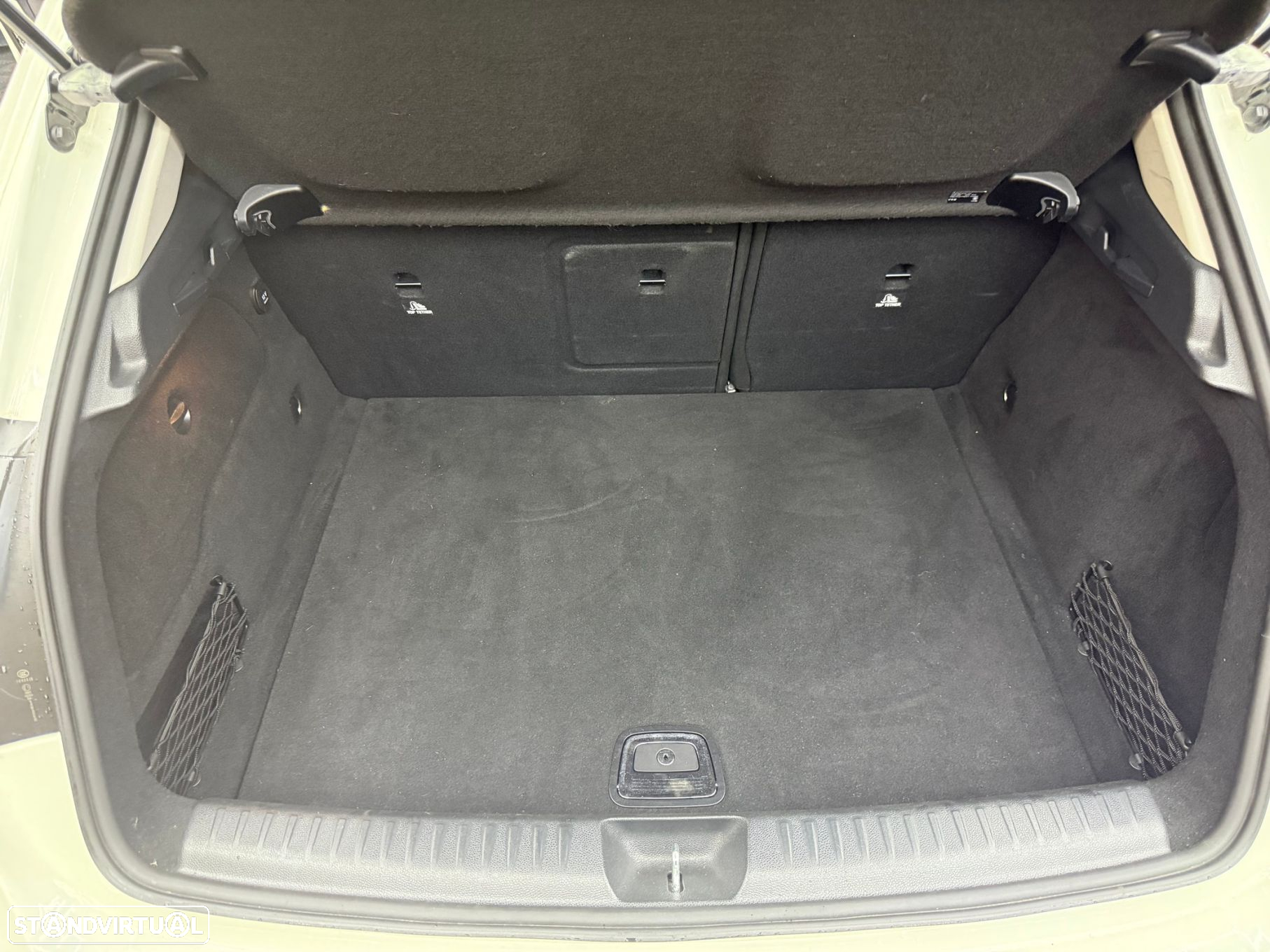 Mercedes-Benz GLA 200 (CDI) d 7G-DCT Urban - 34