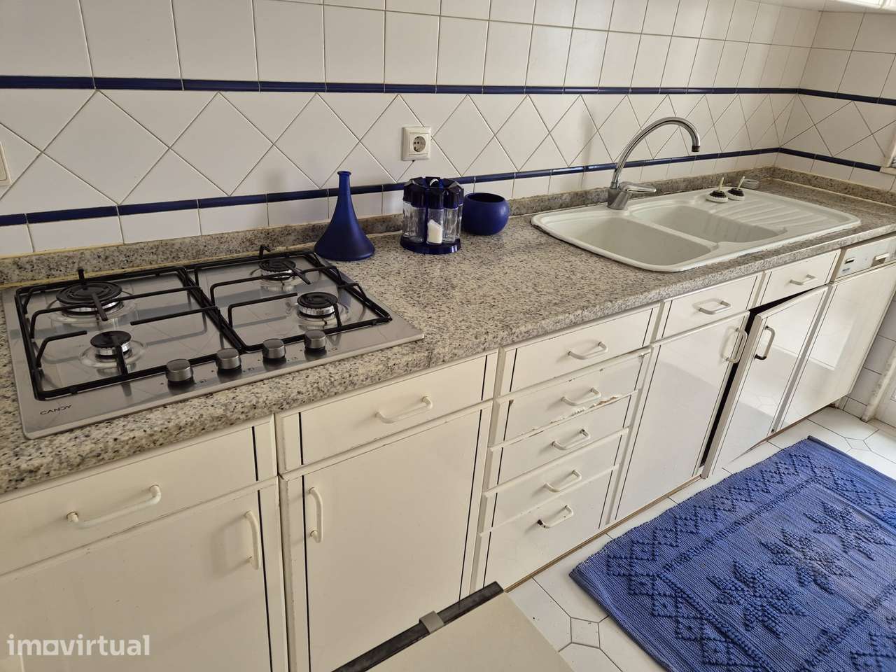 Arrendamento de apartamento T4 em Celas, junto aos CHUC, IPO - Grande imagem: 2/26