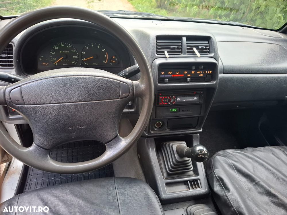 Suzuki Vitara - 13