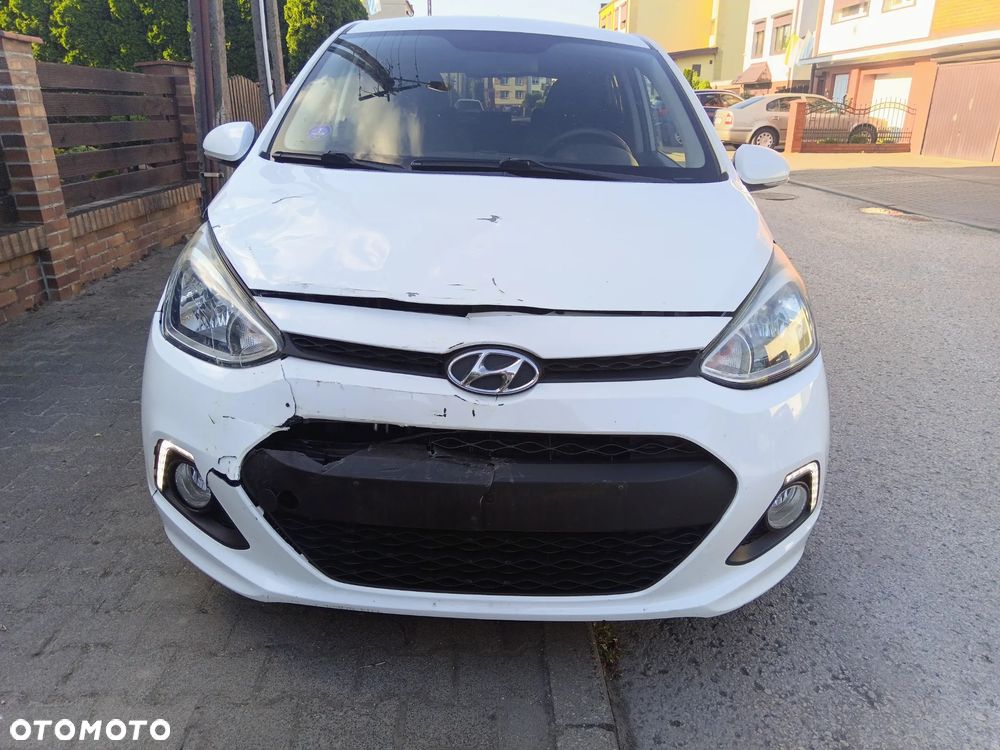 Hyundai i10 1.0 Premium - 10