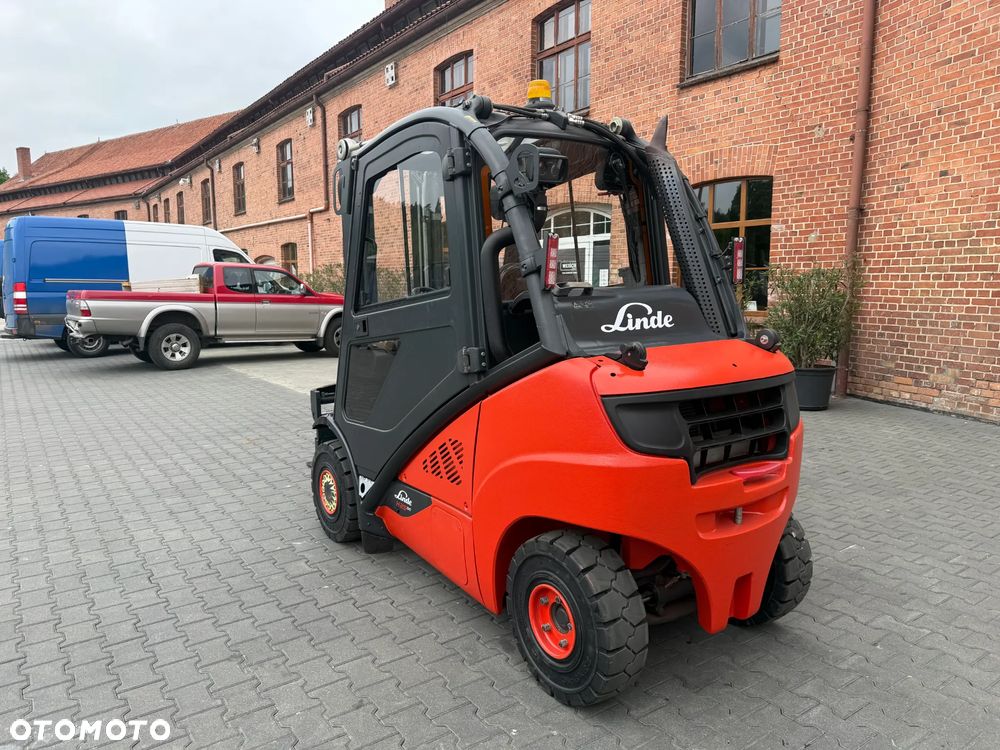 Linde H25T-02 - 3