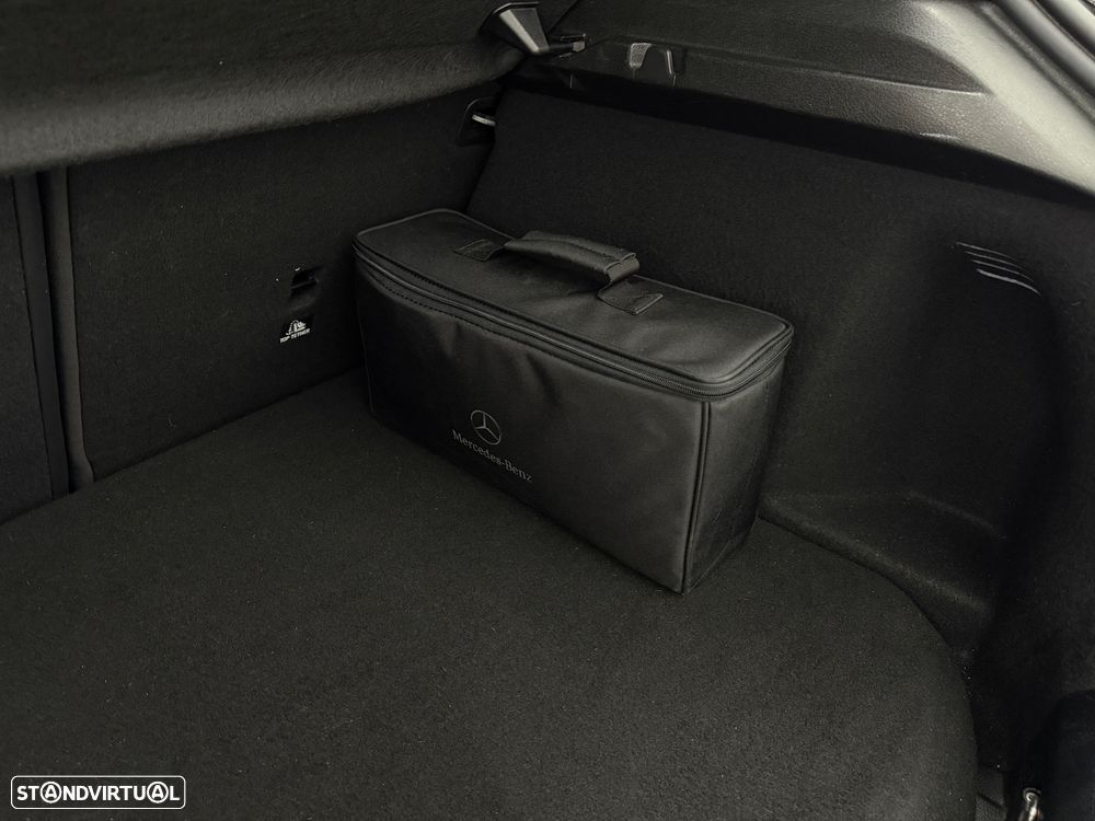 Mercedes-Benz A 250 e AMG Line - 29