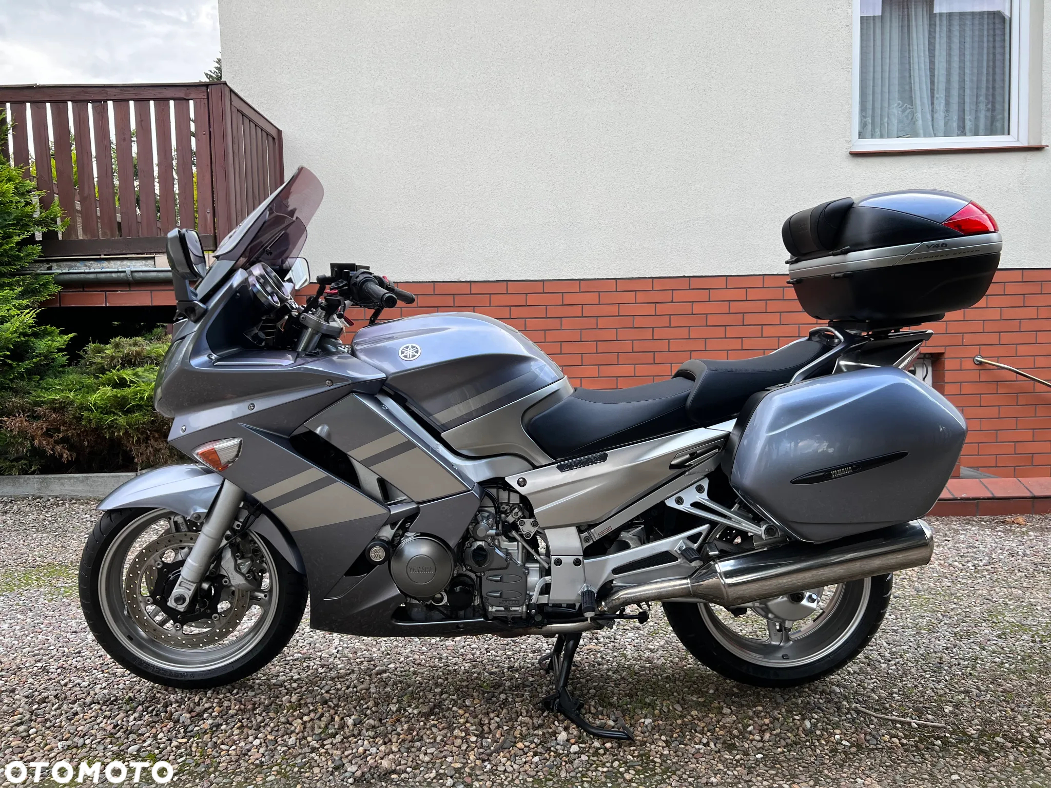 Yamaha FJR - 6