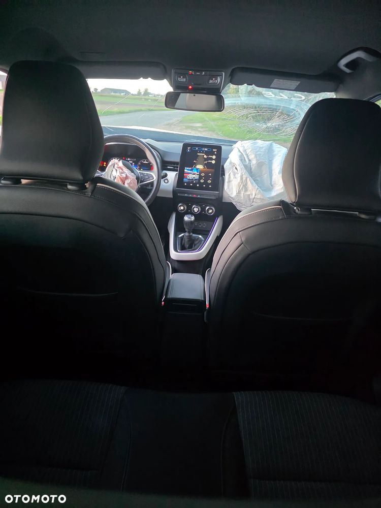Renault Clio - 16