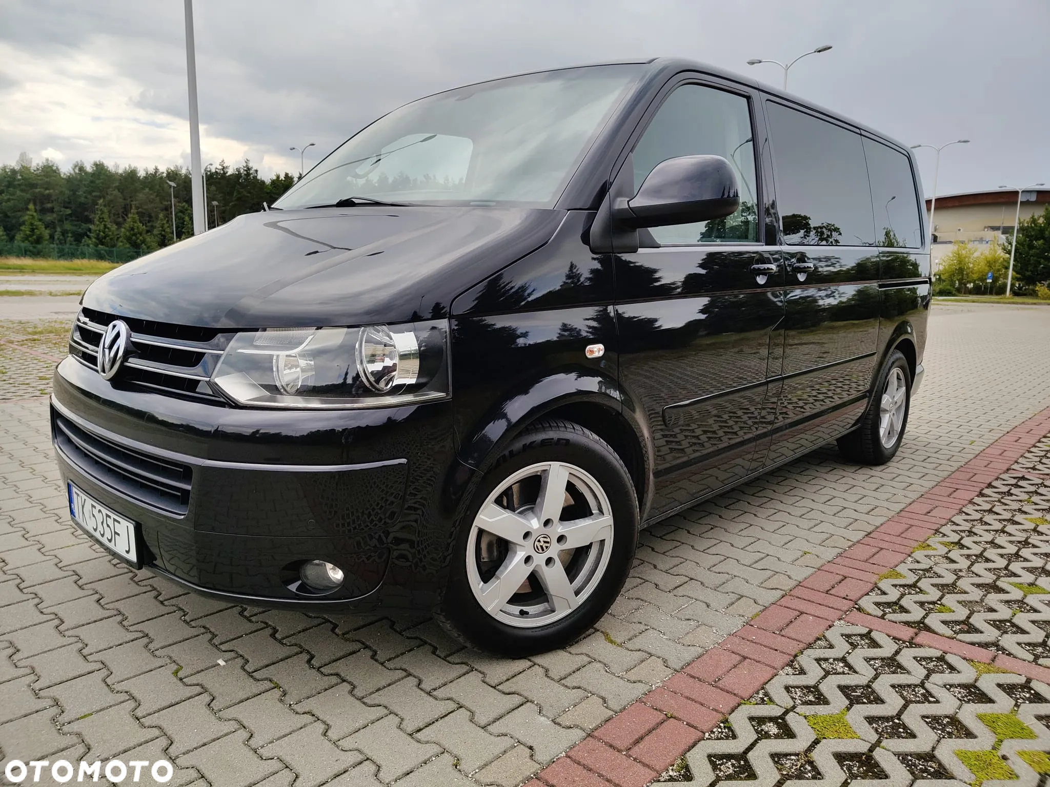 Volkswagen Multivan - 15