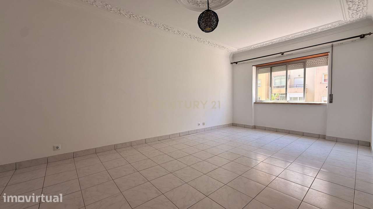 Apartamento T2 na Cova da Piedade  para arrendamento – Excelente local - Grande imagem: 3/9