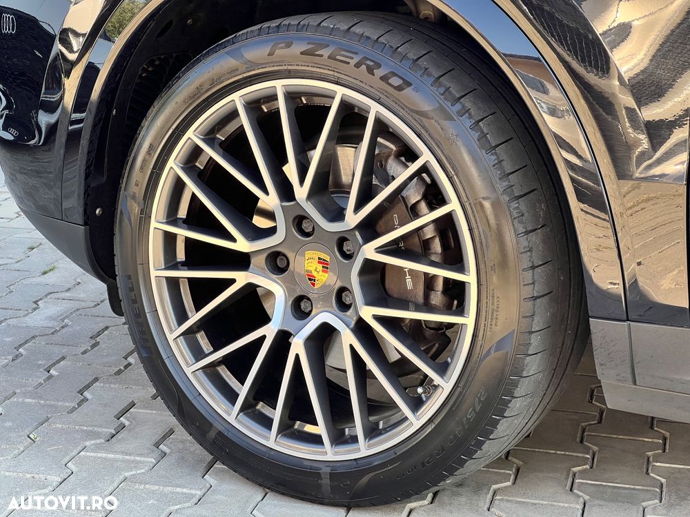 Porsche Cayenne Tiptronic S - 30