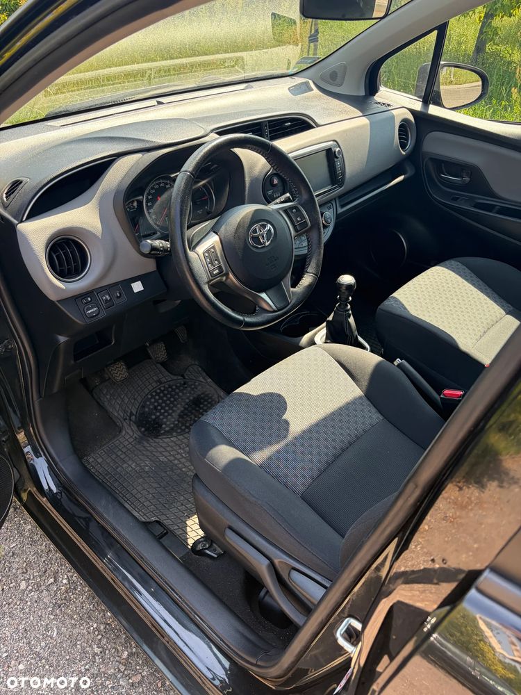 Toyota Yaris 1.33 Premium - 11