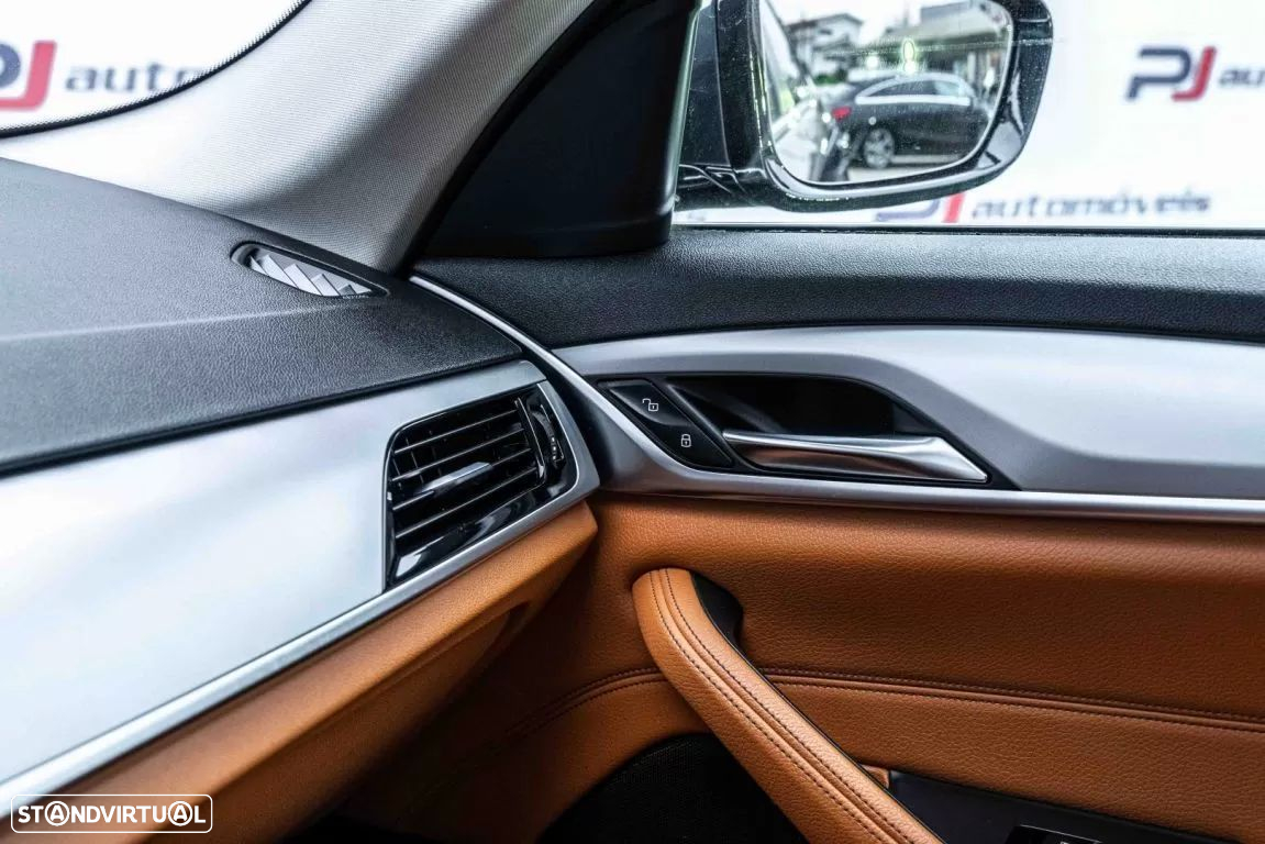 BMW 520 d Touring Luxury Line - 9