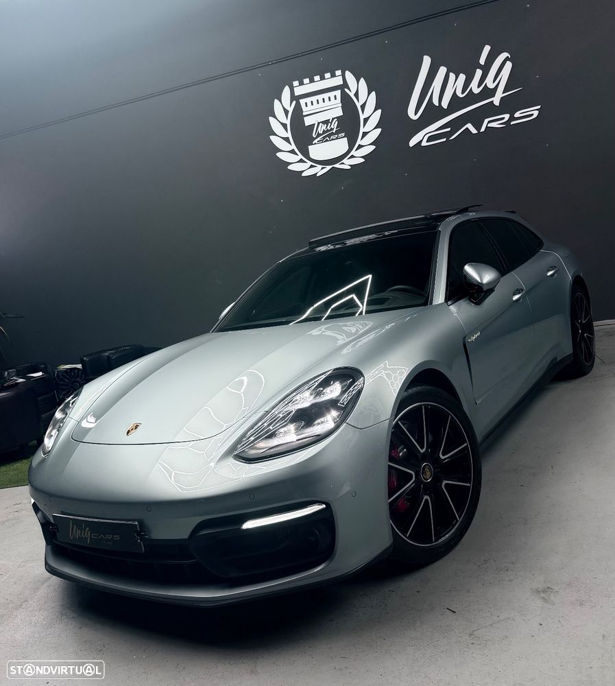 Porsche Panamera Sport Turismo 4S E-Hybrid - 32