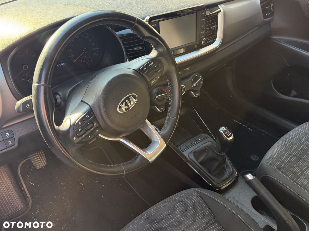 Kia Stonic - 9