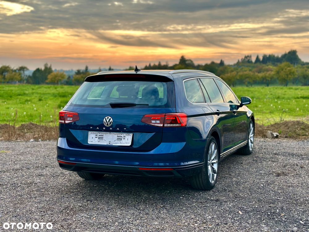 Volkswagen Passat Variant 1.6 TDI SCR DSG Comfortline - 15