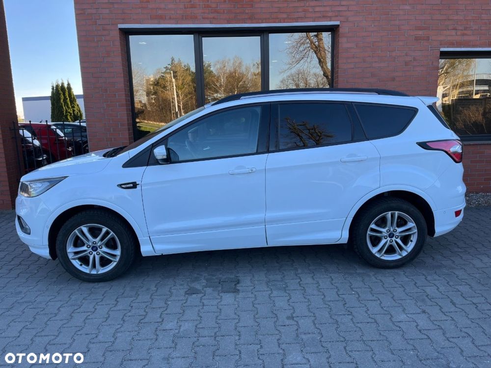 Ford Kuga 1.5 EcoBoost 2x4 ST-Line - 26