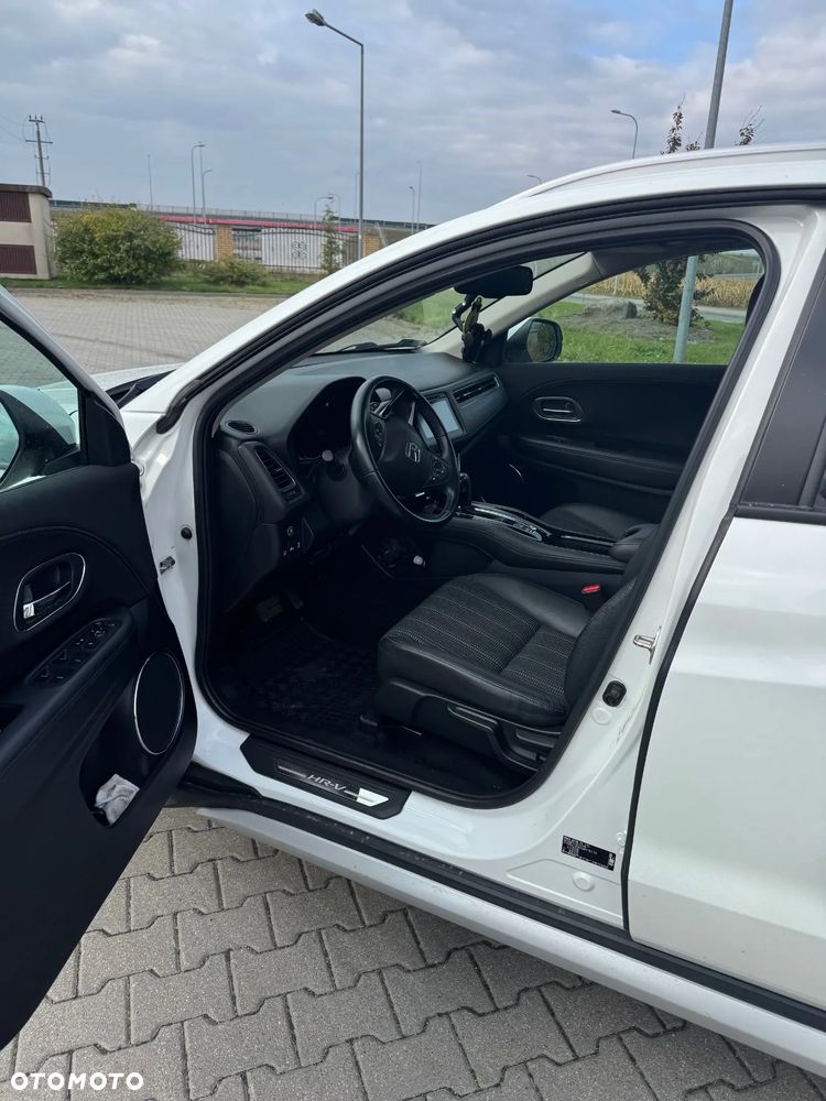 Honda HR-V 1.5 Executive (ADAS) CVT - 12