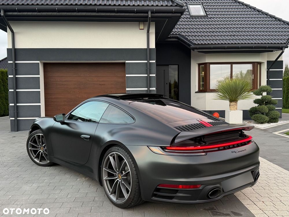 Porsche 911 Carrera S - 22