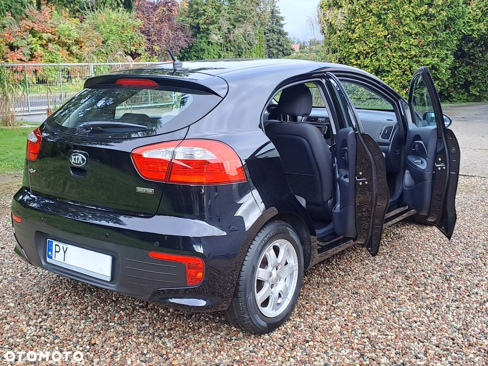 Kia Rio - 12