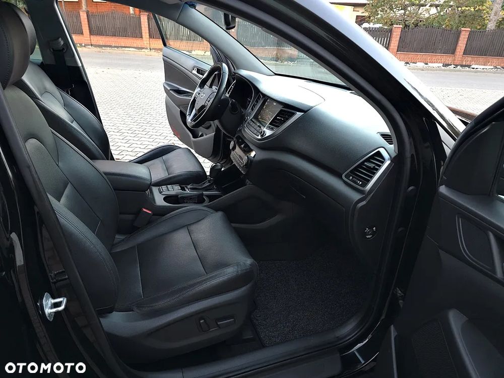 Hyundai Tucson 2.0 CRDI Premium 4WD - 24
