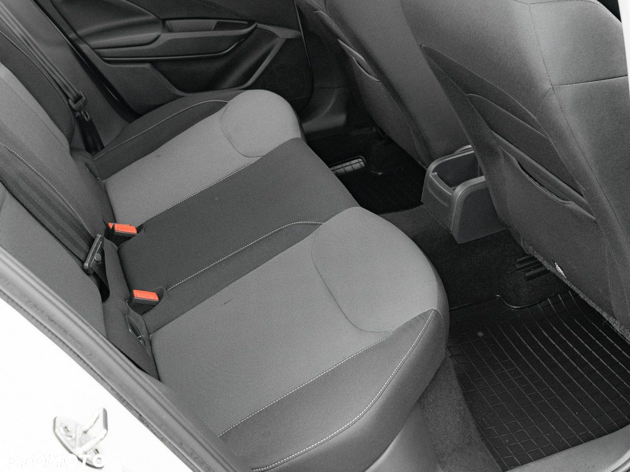 Skoda Fabia 1.0 Ambition - 26