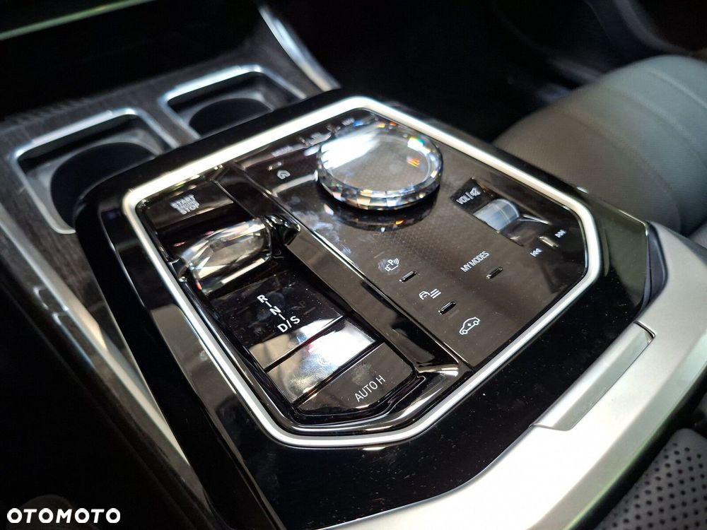BMW Seria 7 - 17