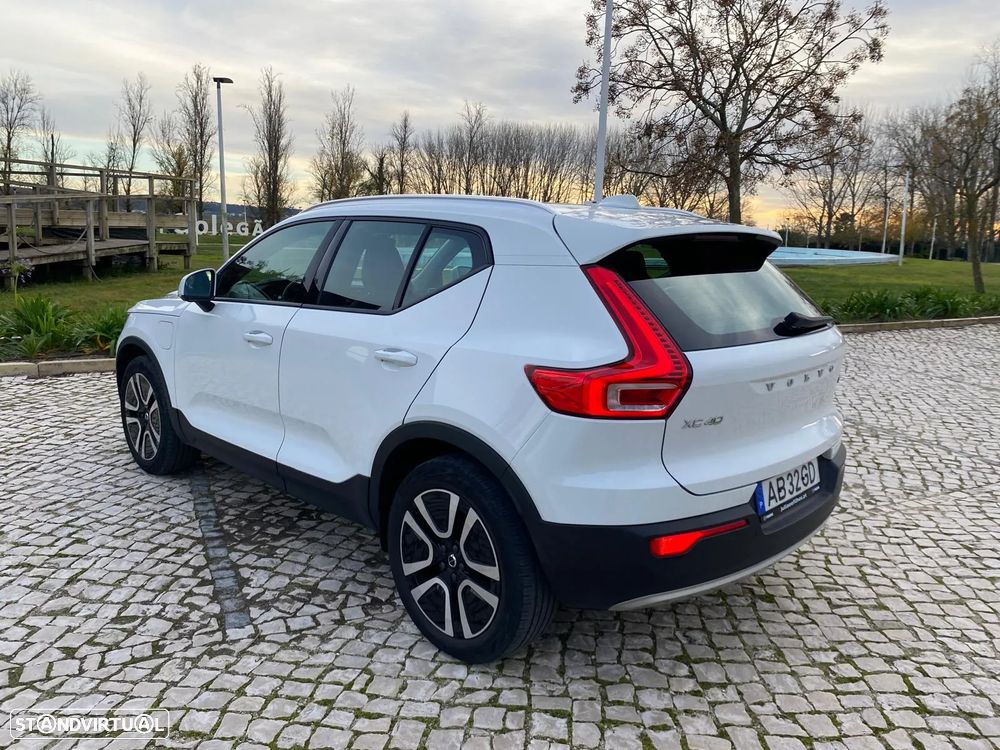 Volvo XC 40 1.5 T5 PHEV Momentum Plus - 44