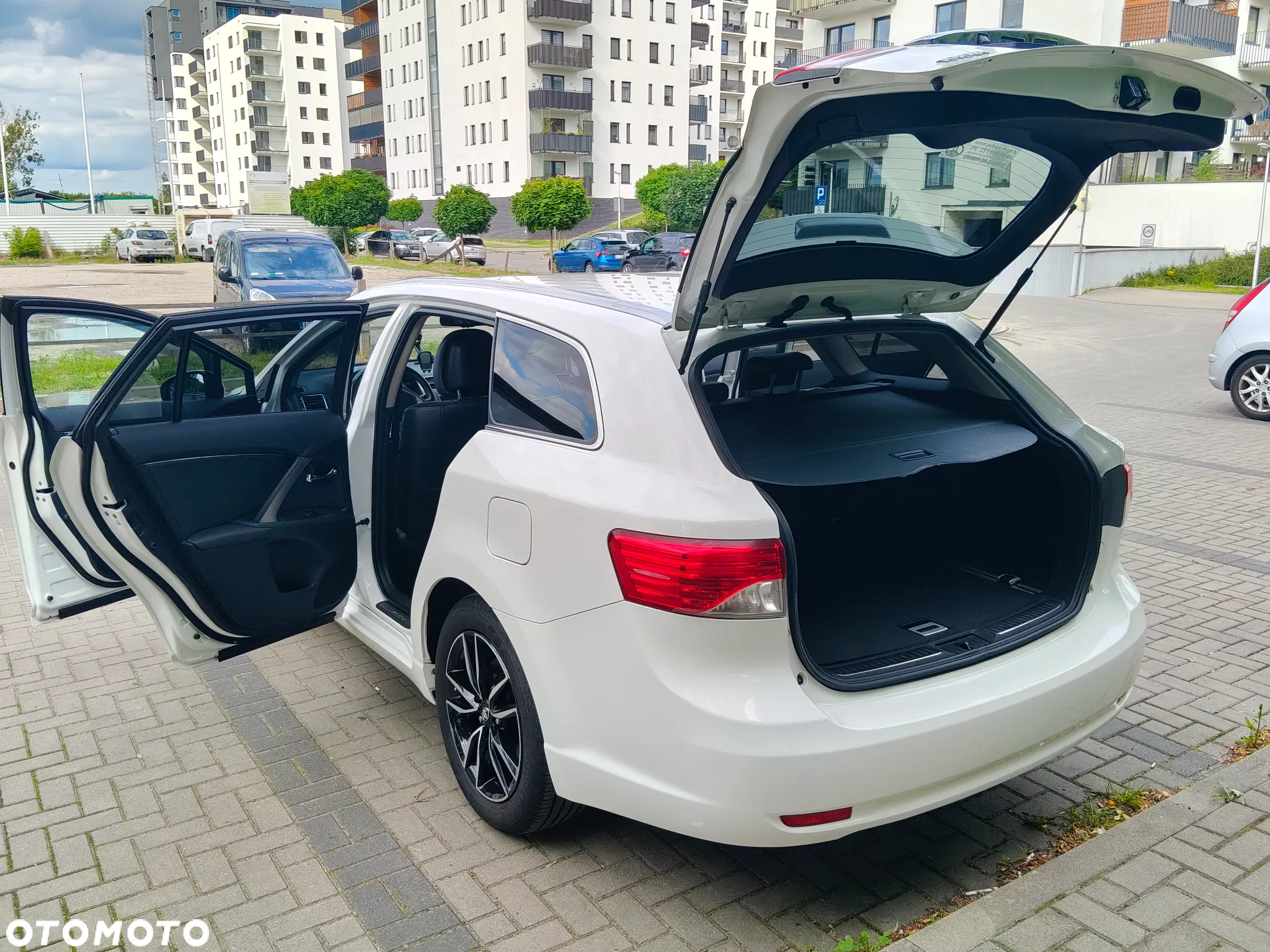Toyota Avensis - 19