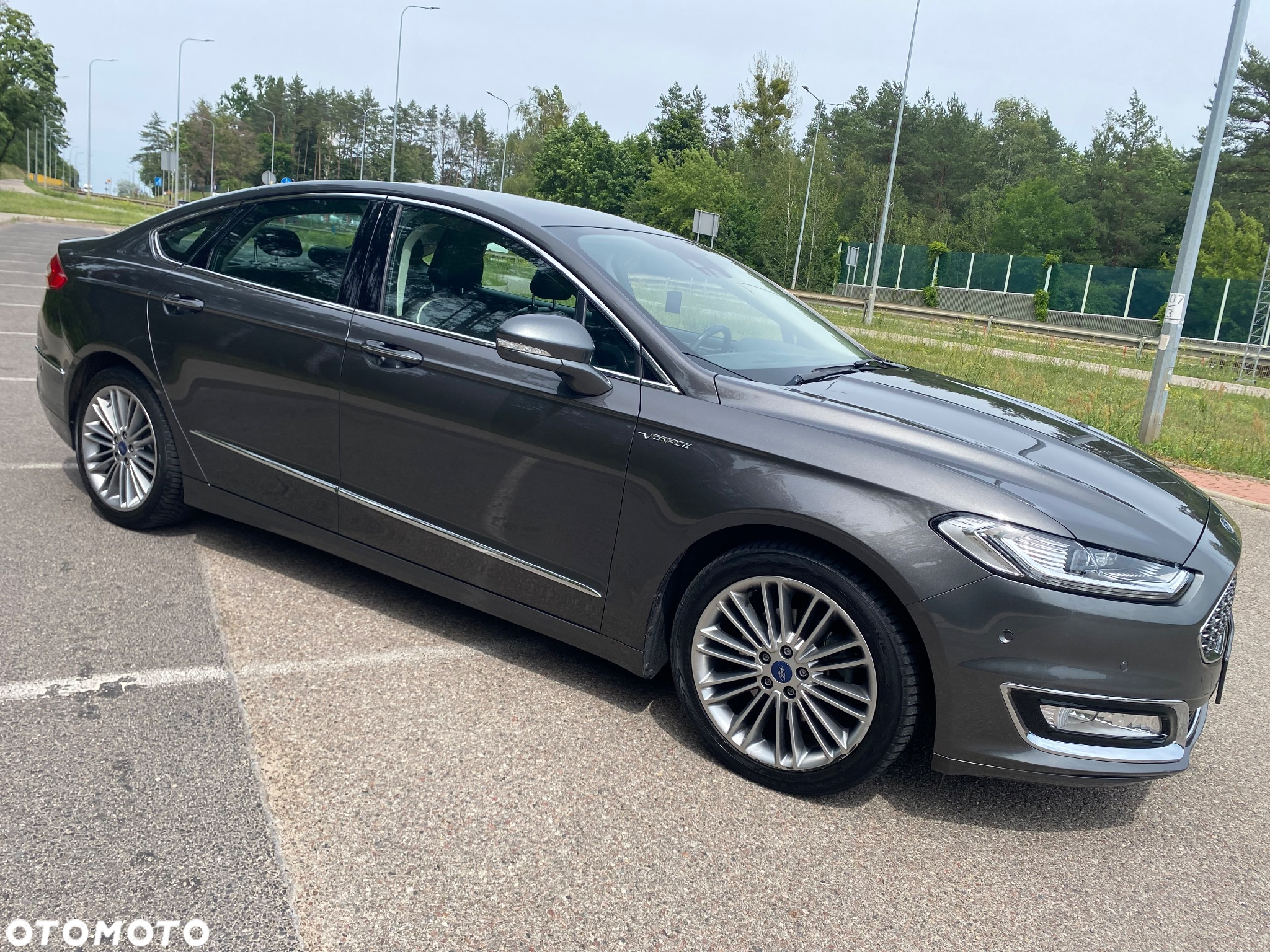 Ford Mondeo Vignale 2.0 Hybrid - 34