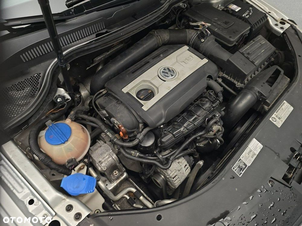 Volkswagen Passat CC - 14