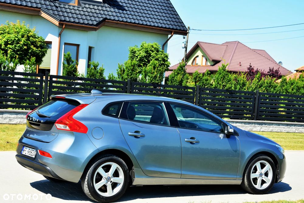 Volvo V40 D2 Momentum - 11